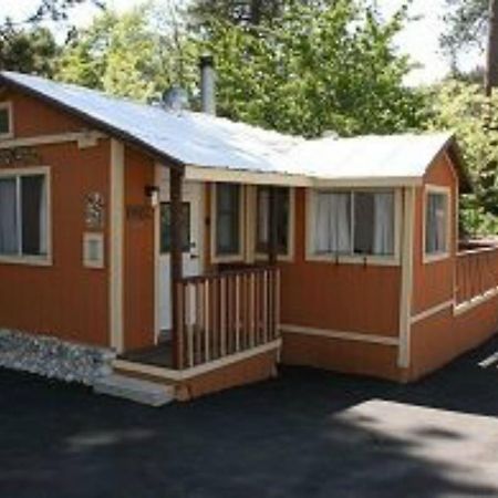 Sleepy Hollow Cabins & Hotel Crestline Exterior foto