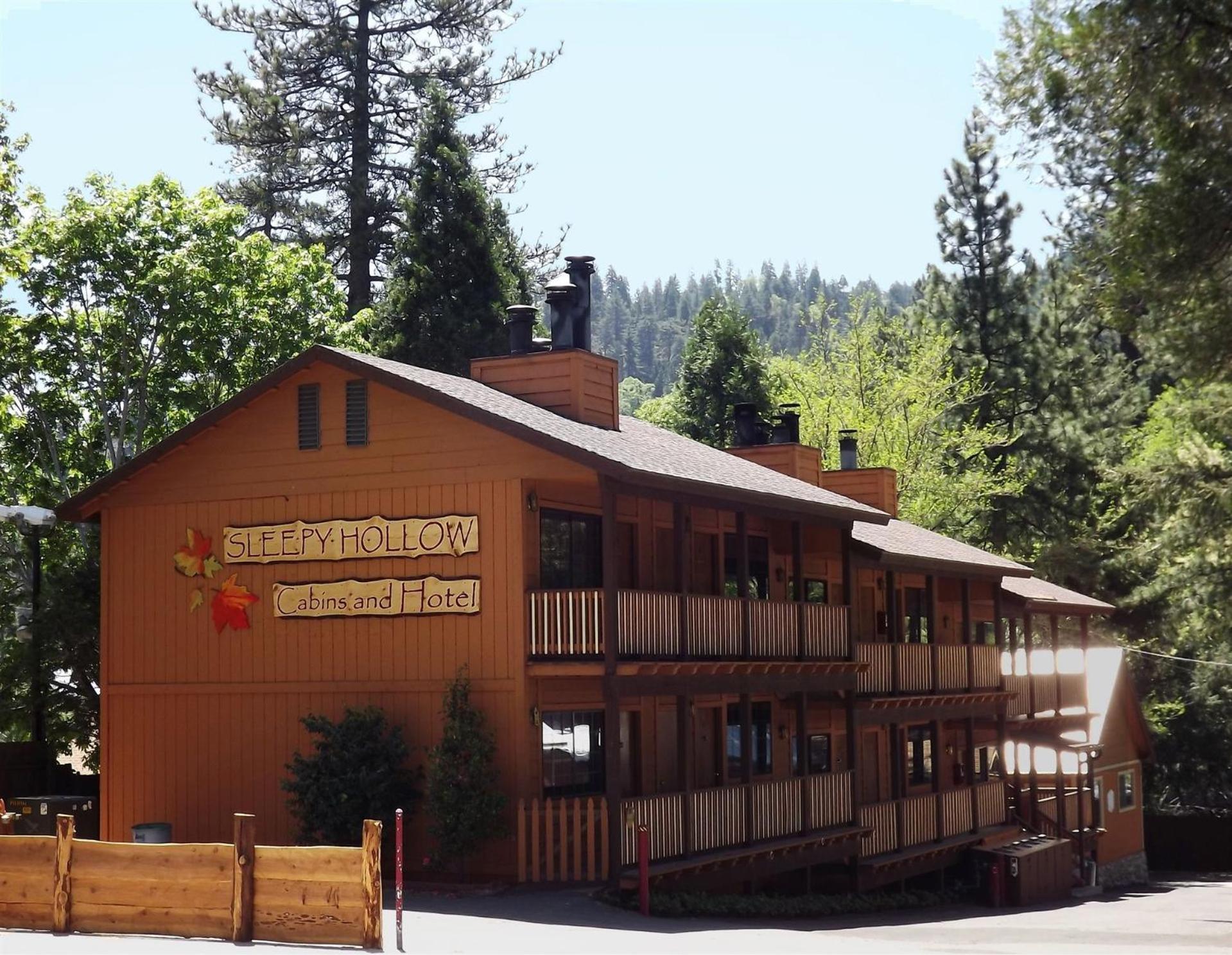 Sleepy Hollow Cabins & Hotel Crestline Exterior foto