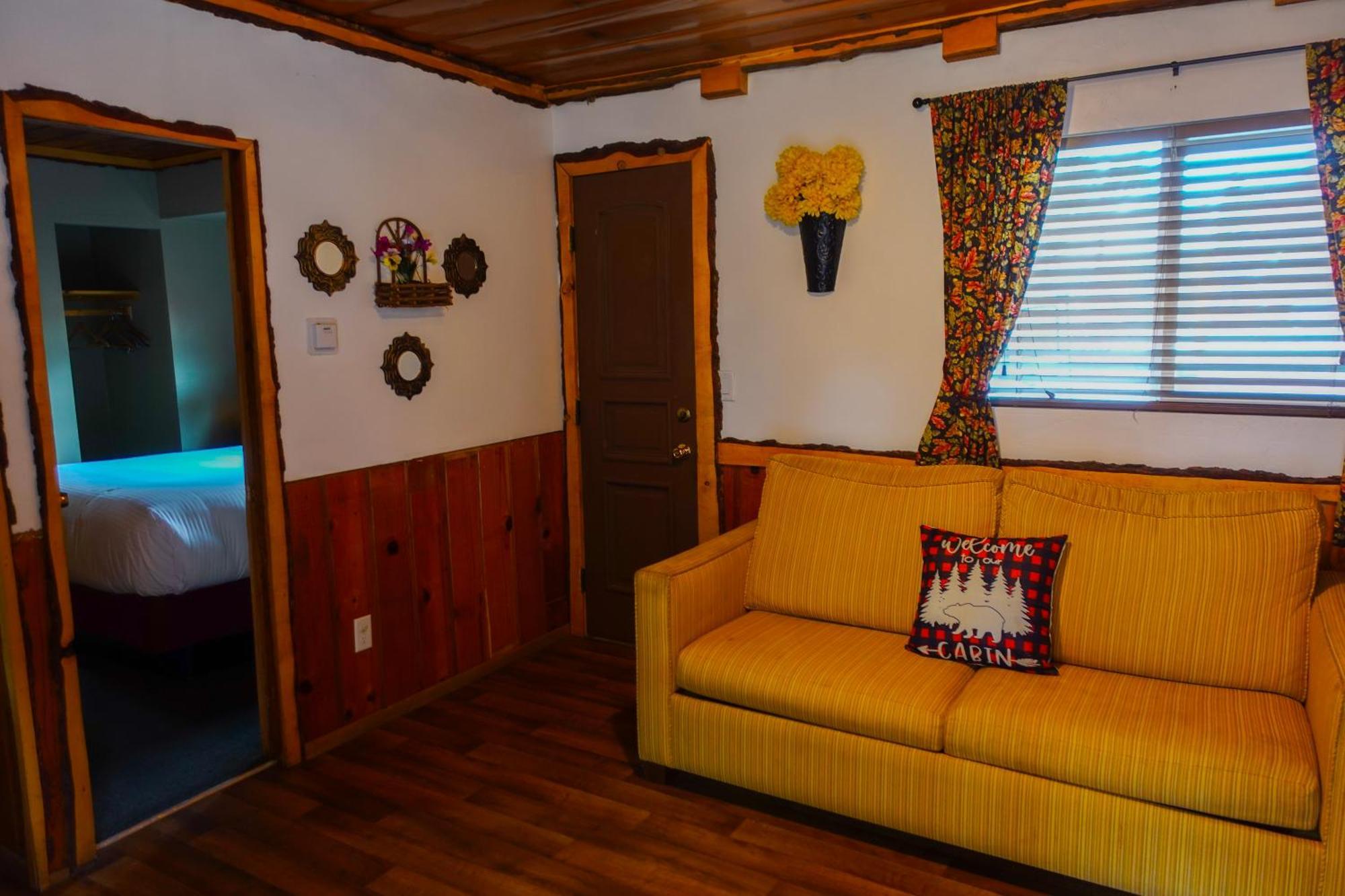 Sleepy Hollow Cabins & Hotel Crestline Exterior foto