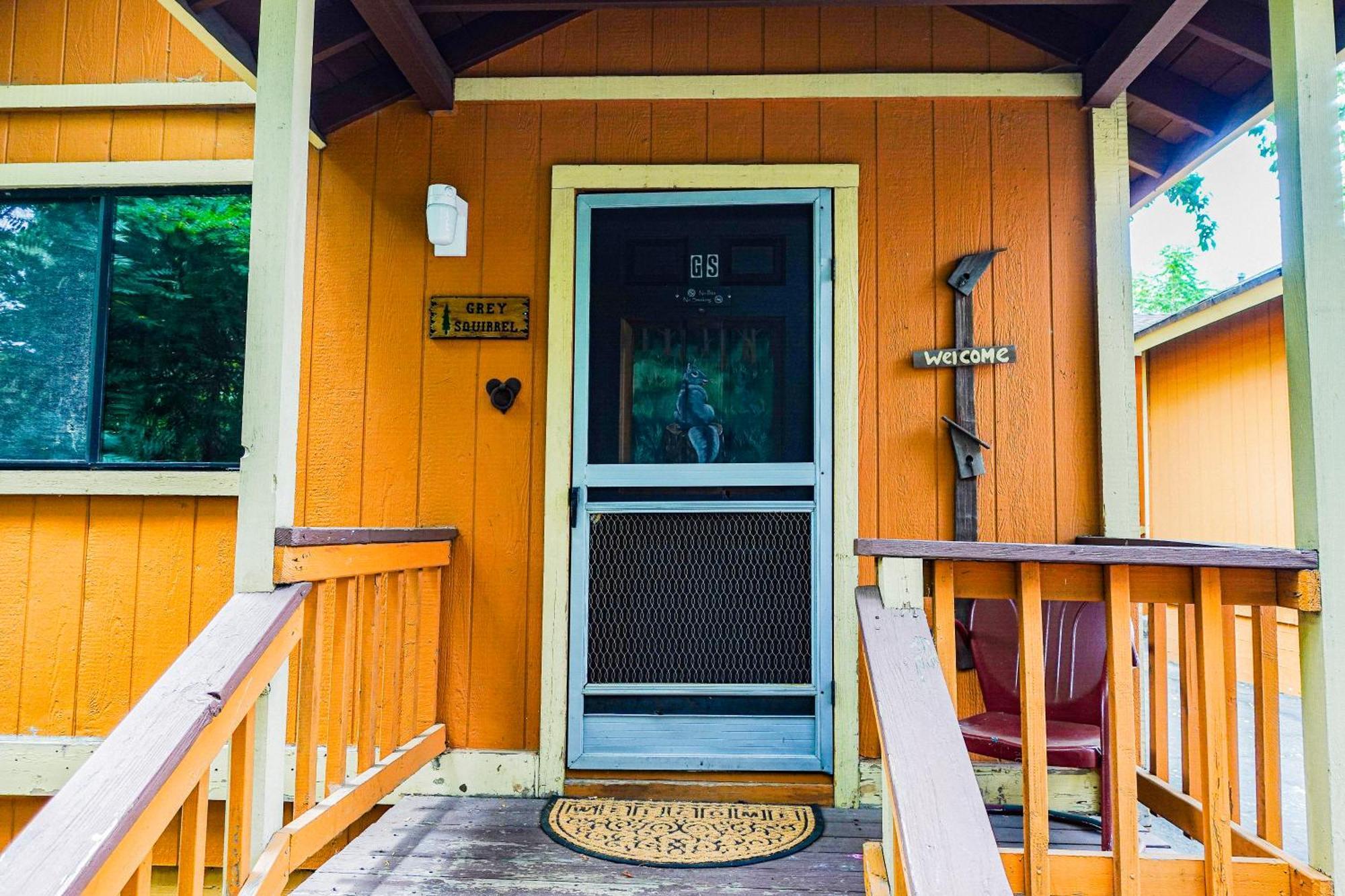 Sleepy Hollow Cabins & Hotel Crestline Exterior foto