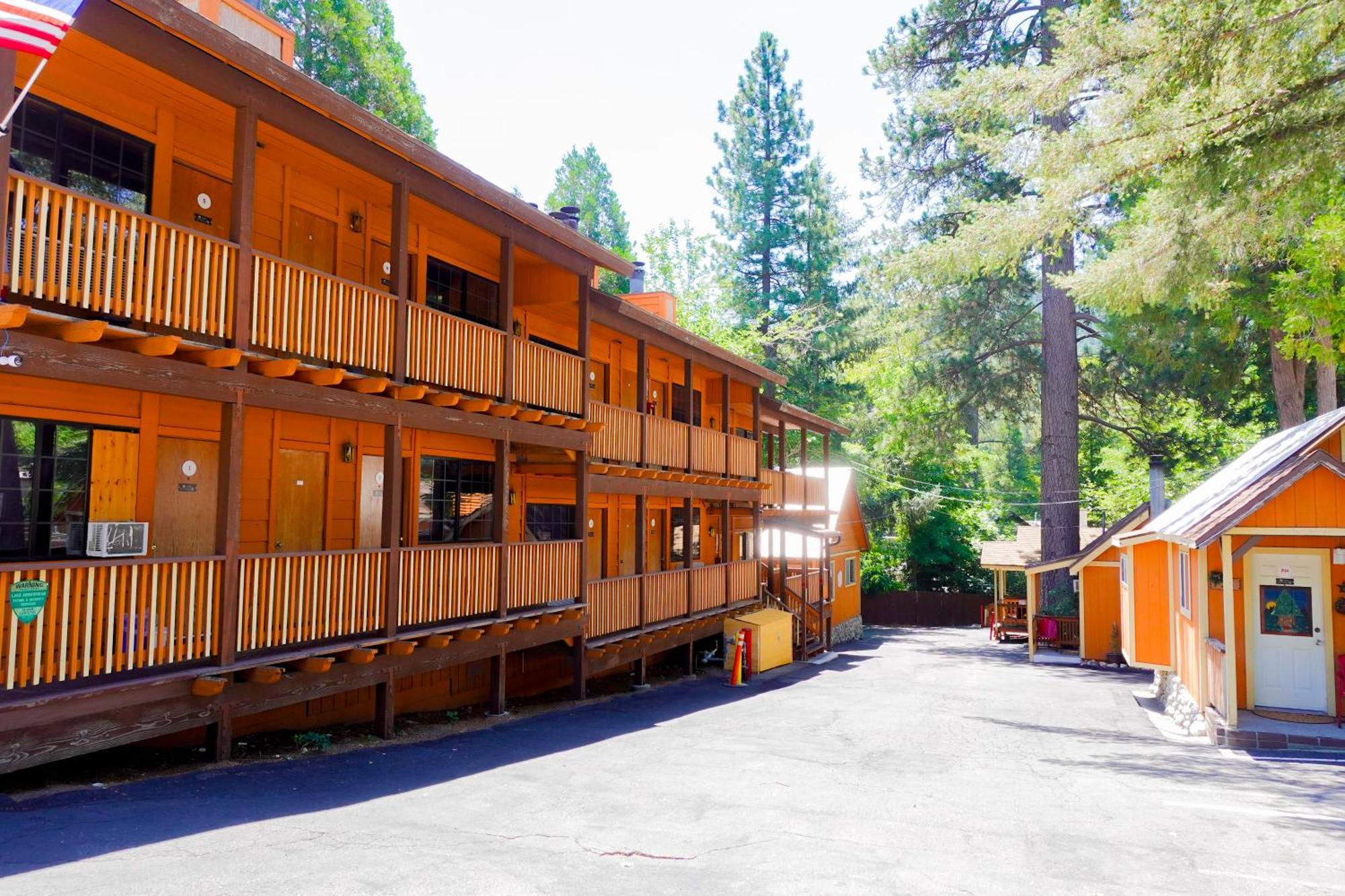 Sleepy Hollow Cabins & Hotel Crestline Exterior foto